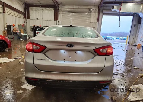 2013 Ford Fusion S из США, поврежденный, VIN 3FA6P0G76DR170805